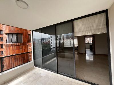 Apartamento de 3 alcobas en arriendo en El Poblado, Medellín, 144 m² · foto 6 de 20