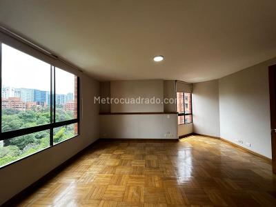 Apartamento de 3 alcobas en arriendo en El Poblado, Medellín, 144 m² · foto 10 de 20