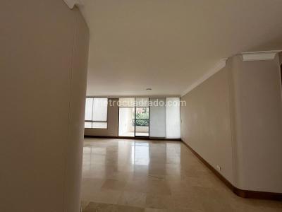 Apartamento de 3 alcobas en arriendo en El Poblado, Medellín, 144 m² · foto 19 de 20
