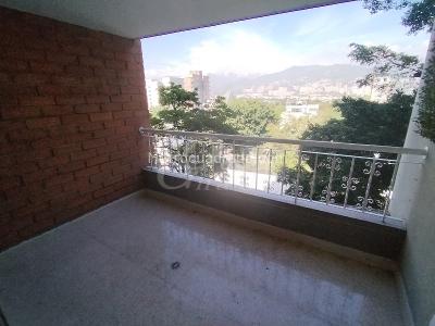 Apartamento de 2 alcobas en arriendo en El Poblado, Medellín, 98 m² · foto 5 de 16