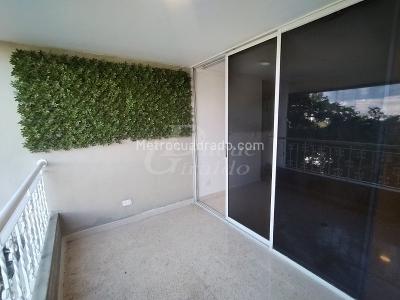 Apartamento de 2 alcobas en arriendo en El Poblado, Medellín, 98 m² · foto 8 de 16
