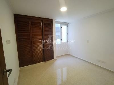 Apartamento de 2 alcobas en arriendo en El Poblado, Medellín, 98 m² · foto 10 de 16
