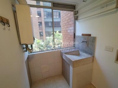 Apartamento de 2 alcobas en arriendo en El Poblado, Medellín, 98 m² · foto 16 de 16