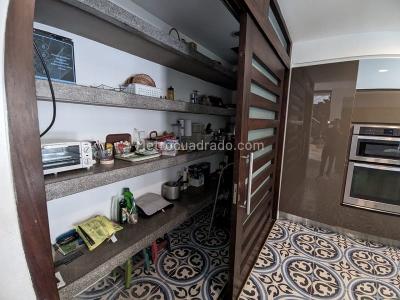 Casa de 4 alcobas en arriendo en El Escobero, Envigado, 600 m² · foto 10 de 20