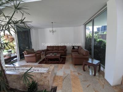 Casa de 4 alcobas en arriendo en El Escobero, Envigado, 600 m² · foto 12 de 20