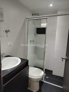 Apartamento de 3 alcobas en arriendo en Laureles, Medellín, 90 m² · foto 8 de 17