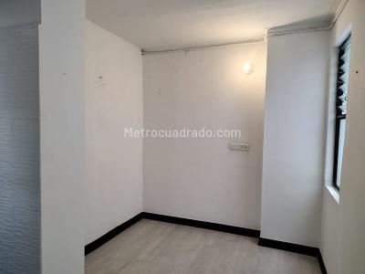 Apartamento de 3 alcobas en arriendo en Laureles, Medellín, 90 m² · foto 13 de 17