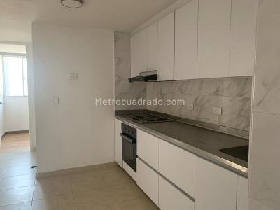 Apartamento de 2 alcobas en arriendo en Laureles, Medellín, 89 m² · foto 3 de 12