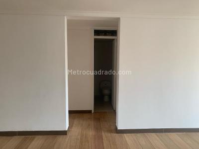 Apartamento de 2 alcobas en arriendo en Laureles, Medellín, 89 m² · foto 5 de 12