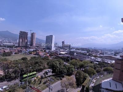 Apartaestudio en venta en Las Casitas, Envigado, 65 m² · foto 2 de 14