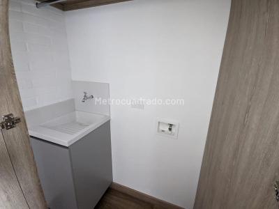 Apartaestudio en venta en Las Casitas, Envigado, 65 m² · foto 10 de 14