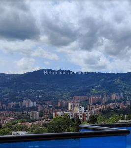 Apartaestudio en venta en Las Casitas, Envigado, 65 m² · foto 3 de 9