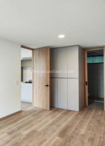 Apartaestudio en venta en Las Casitas, Envigado, 65 m² · foto 4 de 9