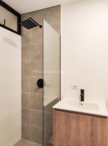 Apartaestudio en venta en Las Casitas, Envigado, 65 m² · foto 6 de 9
