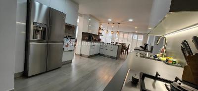 Casa de 5 alcobas en venta en El Trapiche, Sabaneta, 697 m² · foto 14 de 20