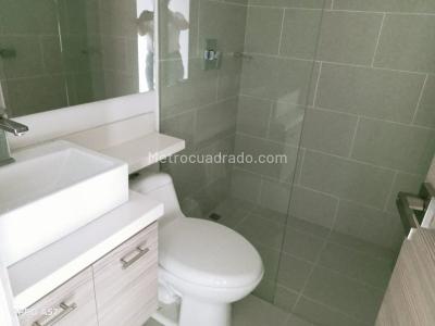 Apartamento de 2 alcobas en arriendo en El Poblado, Medellín, 90 m² · foto 7 de 17