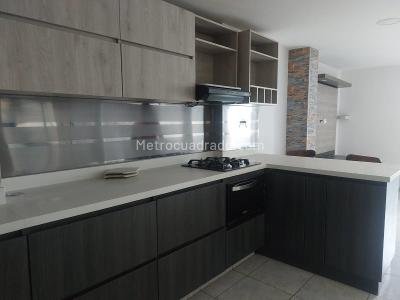 Apartamento en venta en Santa Maria No 1, Itagüí · foto 2 de 20