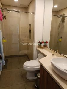 Apartamento de 4 alcobas en arriendo en Santa Maria De Los Angeles, Medellín, 165 m² · foto 11 de 19