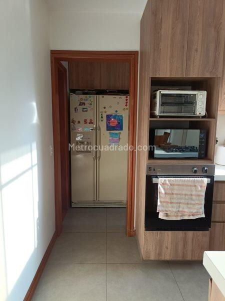 Elegant 4BR Apartment in Santa Maria De Los Angeles - 8