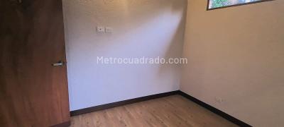 Casa de 3 alcobas en venta en Loma El Escobero, Envigado, 500 m² · foto 9 de 20