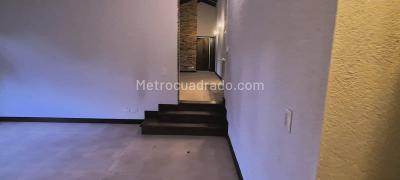 Casa de 3 alcobas en venta en Loma El Escobero, Envigado, 500 m² · foto 17 de 20