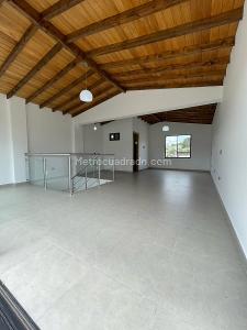 Casa de 4 alcobas en venta en Barro Blanco, Rionegro, 220 m² · foto 6 de 11