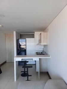 Apartamento de 2 alcobas en venta en Las Lomitas, Sabaneta, 80 m² · foto 4 de 20