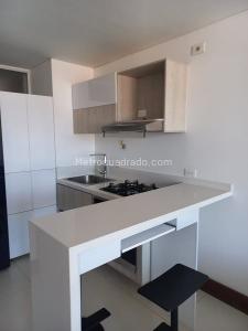 Apartamento de 2 alcobas en venta en Las Lomitas, Sabaneta, 80 m² · foto 13 de 20