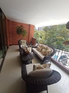 Casa de 5 alcobas en venta en San Jose, Sabaneta, 410 m² · foto 8 de 20