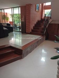 Casa de 5 alcobas en venta en San Jose, Sabaneta, 410 m² · foto 12 de 20