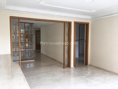 Apartamento de 5 alcobas en venta en El Poblado, Medellín, 260 m² · foto 5 de 19