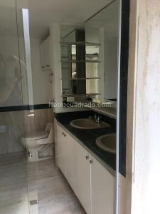 Apartamento de 5 alcobas en venta en El Poblado, Medellín, 260 m² · foto 7 de 19