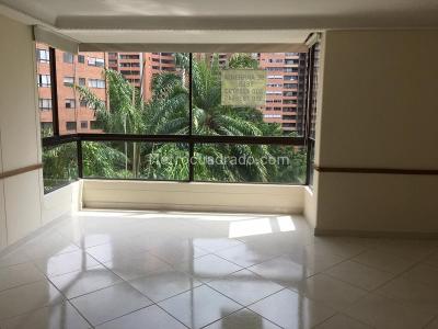 Apartamento de 5 alcobas en venta en El Poblado, Medellín, 260 m² · foto 10 de 19