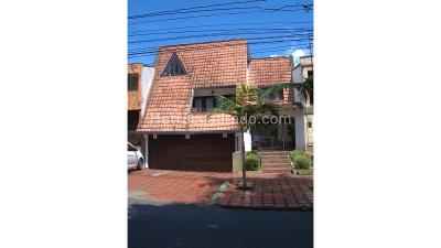 Casa de 5 alcobas en venta en Simon Bolivar, Medellín, 344 m² · foto 2 de 20