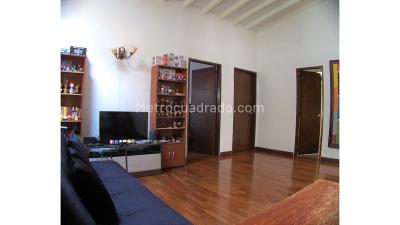 Casa de 5 alcobas en venta en Simon Bolivar, Medellín, 344 m² · foto 10 de 20
