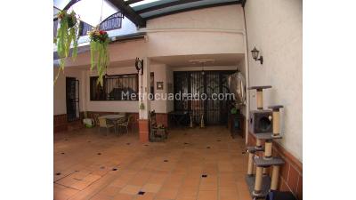Casa de 5 alcobas en venta en Simon Bolivar, Medellín, 344 m² · foto 18 de 20