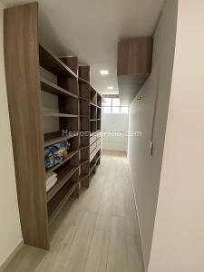 Casa de 5 alcobas en venta en El Poblado, Medellín, 260 m² · foto 5 de 19