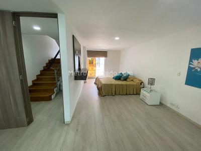 Casa de 5 alcobas en venta en El Poblado, Medellín, 260 m² · foto 15 de 19