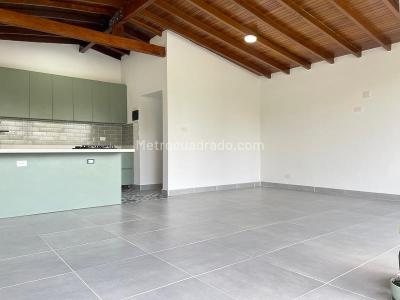 Apartamento de 4 alcobas en venta en Estadio, Medellín, 212 m² · foto 3 de 20