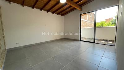 Apartamento de 4 alcobas en venta en Estadio, Medellín, 212 m² · foto 15 de 20
