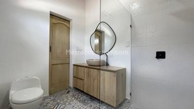 Apartamento de 4 alcobas en venta en Estadio, Medellín, 212 m² · foto 19 de 20