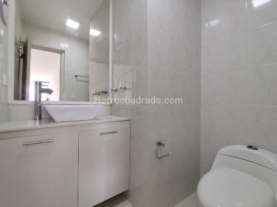 Apartamento de 4 alcobas en venta en El Poblado, Medellín, 162 m² · foto 8 de 20