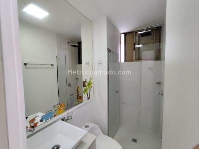 Apartamento de 4 alcobas en venta en El Poblado, Medellín, 162 m² · foto 15 de 20