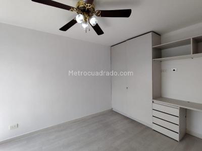 Apartamento de 4 alcobas en venta en El Poblado, Medellín, 162 m² · foto 18 de 20
