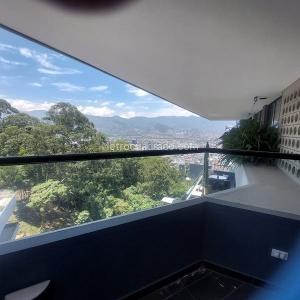 Apartamento en venta en El Poblado, Medellín · foto 4 de 17