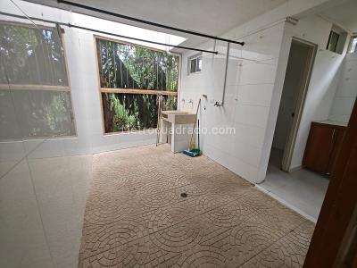 Casa de 3 alcobas en venta en Las Antillas, Envigado, 184 m² · foto 8 de 20