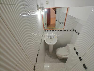 Casa de 3 alcobas en venta en Las Antillas, Envigado, 184 m² · foto 9 de 20