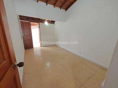 Casa de 3 alcobas en venta en Las Antillas, Envigado, 184 m² · foto 19 de 20