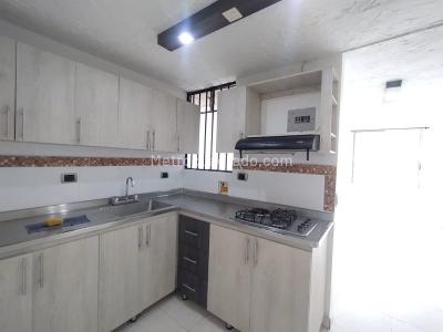 Casa de 3 alcobas en venta en San Antonio De Prado, Medellín, 80 m² · foto 2 de 19