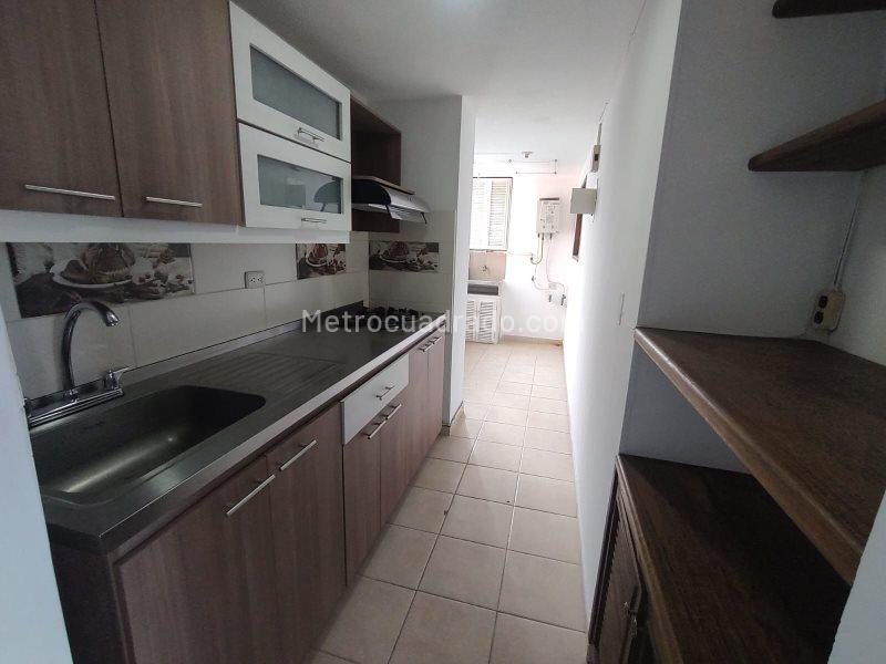 Charming 3BR Apartment in Loma De Los Bernal - 3